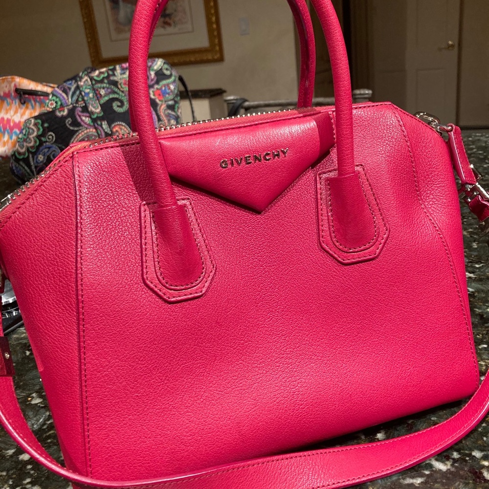 Givenchy medium antigona crossbody. It does have some wear and tear, priced low